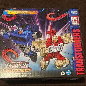 Takara Transformers Legacy Evolution Set - Red and Blue